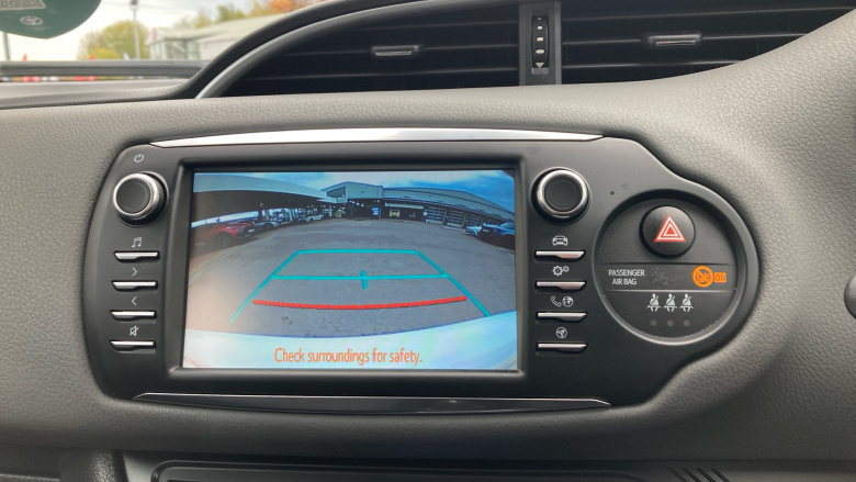 Toyota Yaris 1.5 Hybrid Icon Tech 5dr CVT Hybrid Hatchback